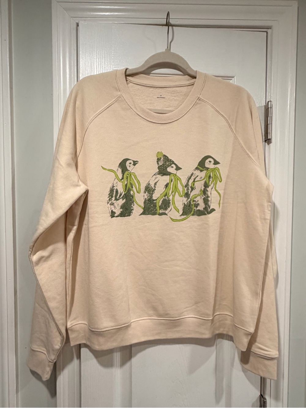 NWOT Maeve Anthropologie Size M Penguin Bow Graphic Sweatshirt Beige Holiday